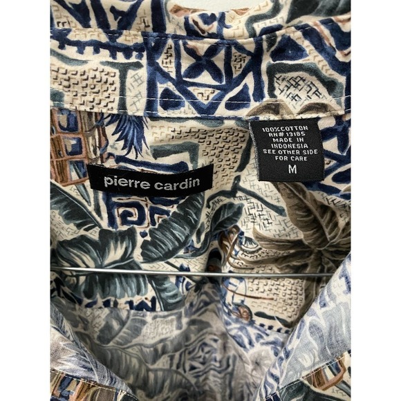 PIERRE Cardin Button Down Shirt MEDIUM Mens Hawaiian Floral Short Sleeve Tribal - Picture 4 of 4